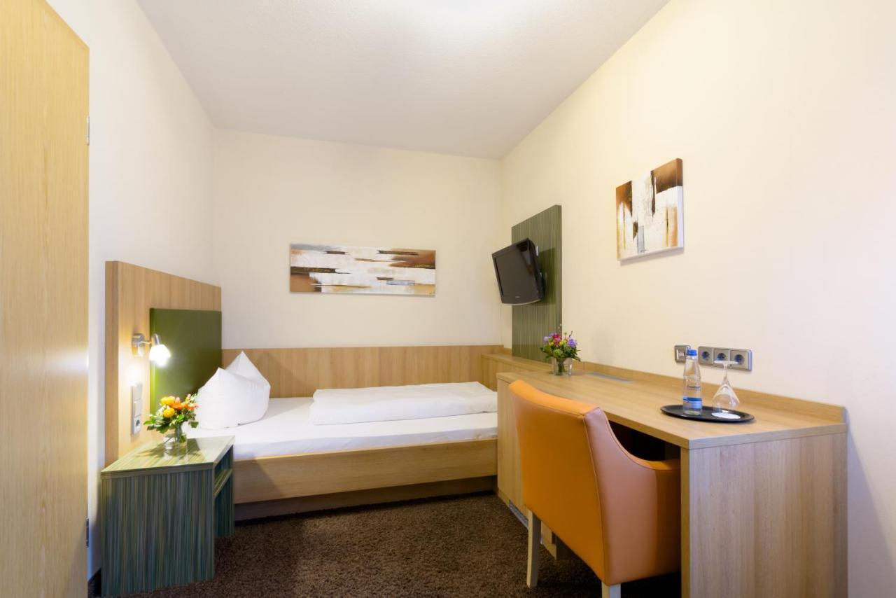 Danner'S Hotel Loewen Marschalkenzimmern Ngoại thất bức ảnh